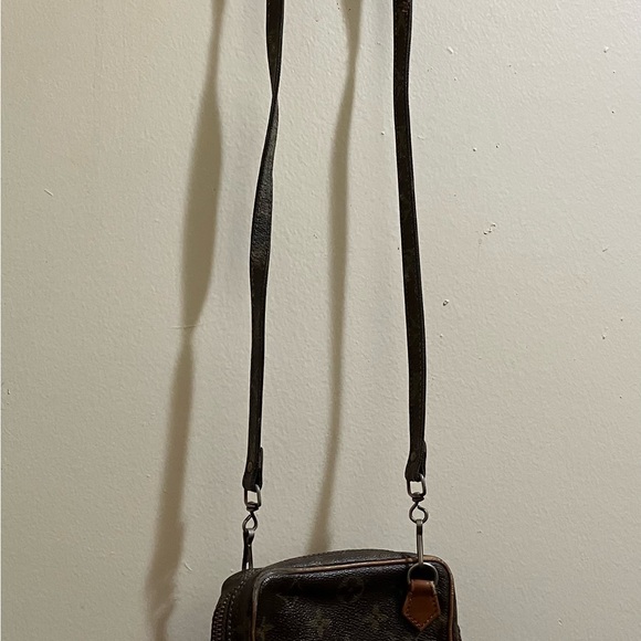 Louis Vuitton Monogram Mini Amazon Crossbody Unisex - Picture 12 of 13